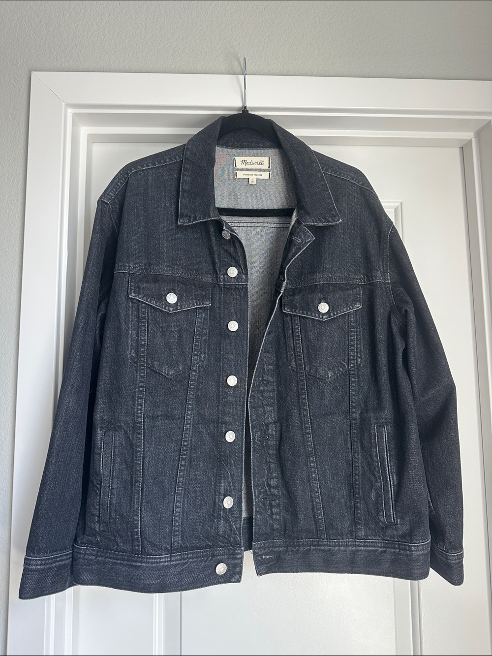 Madewell The Oversized Trucker Jean Jacket in Washed Black